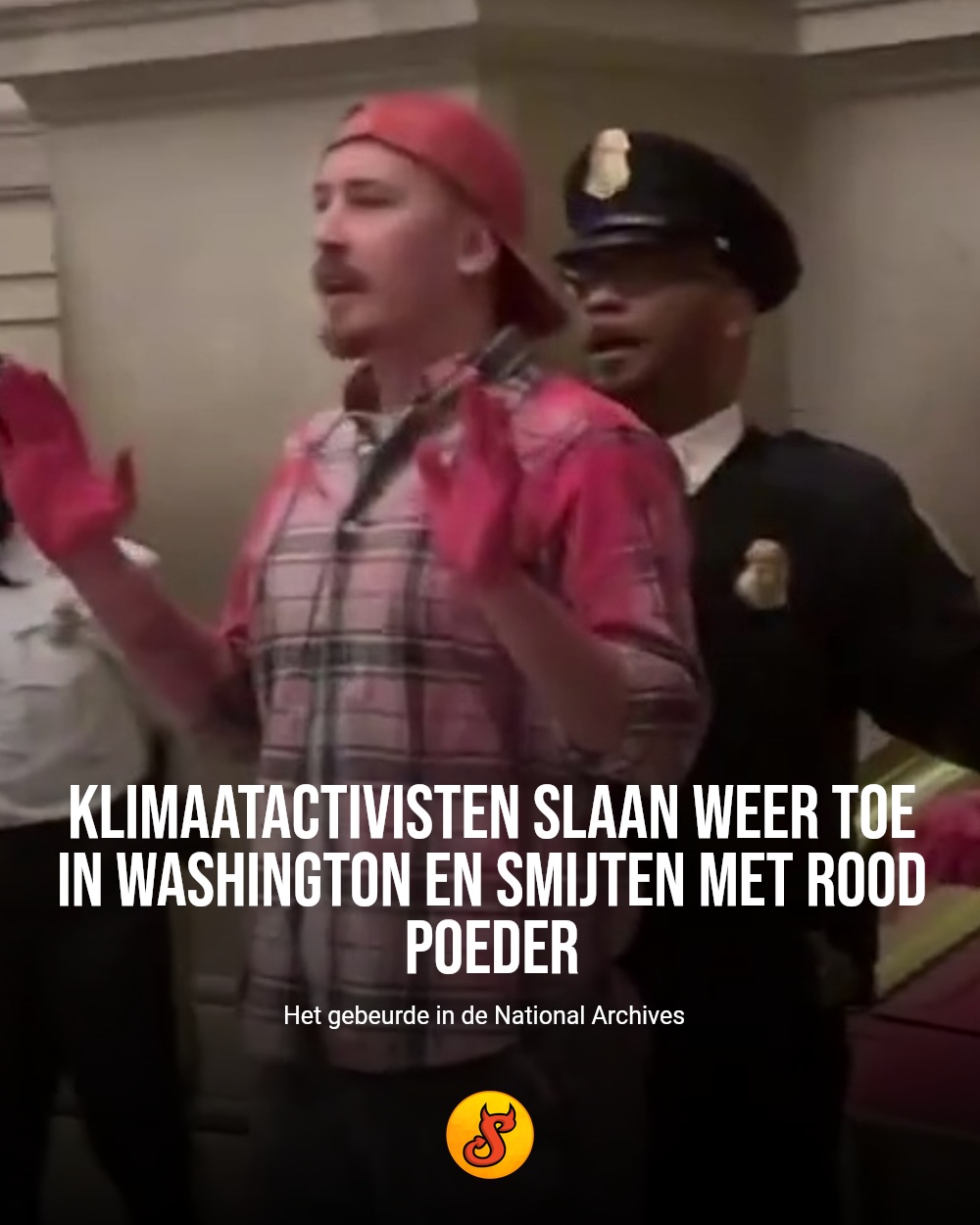 Klimaatactivisten slaan weer toe in Washington en smijten met rood poeder