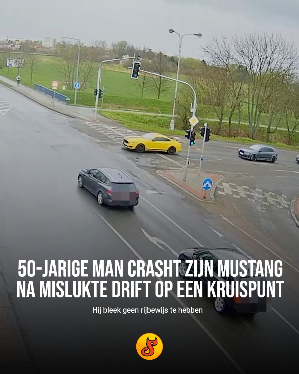 50-jarige man crasht zijn Mustang na mislukte drift op een kruispunt
