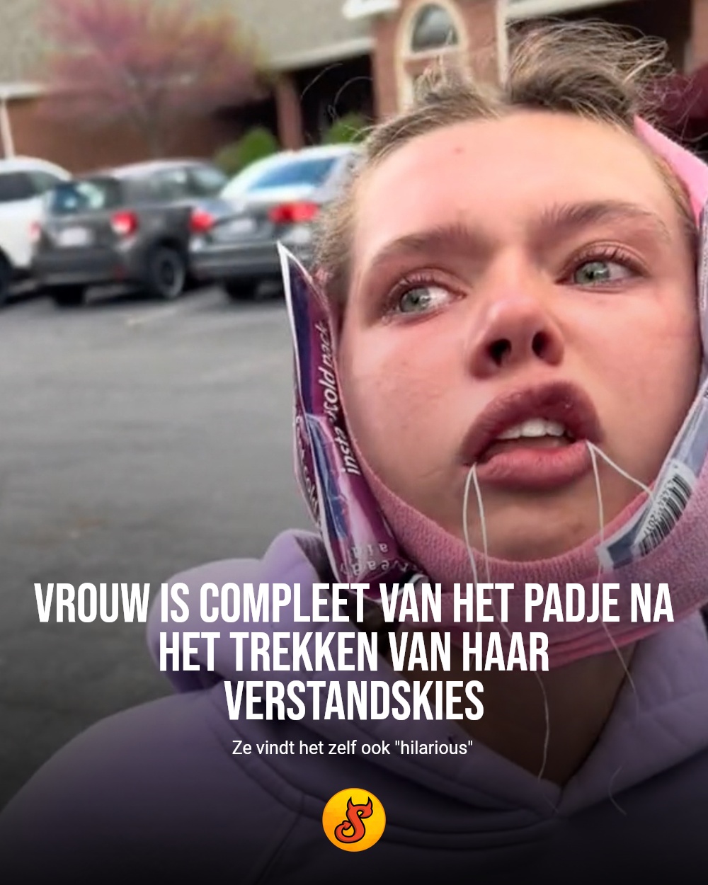 Vrouw is compleet van het padje na het trekken van haar verstandskies