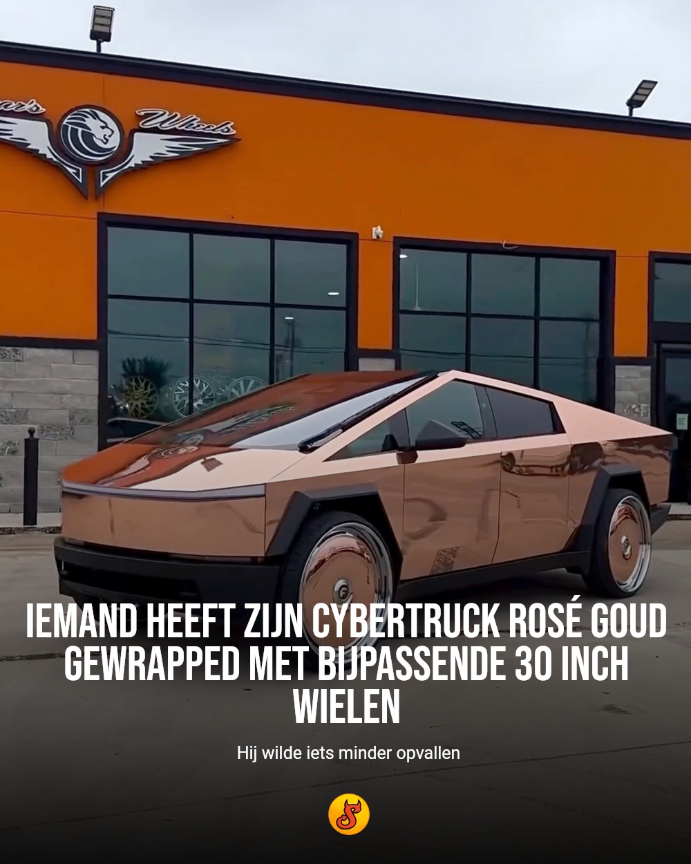 Iemand heeft zijn Cybertruck rosé goud gewrapped met bijpassende 30 inch wielen