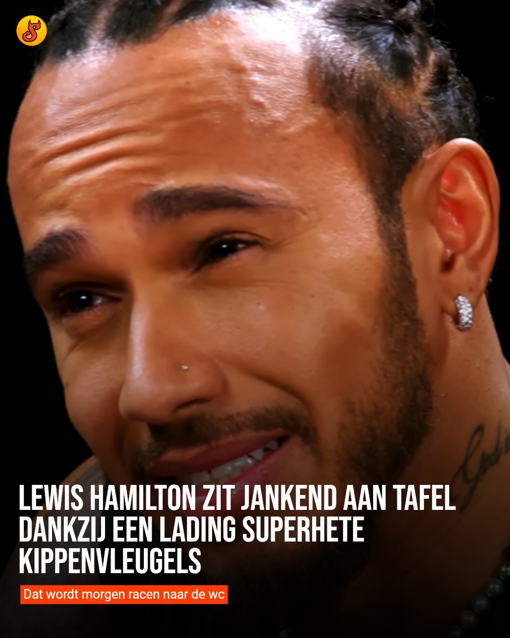 Lewis Hamilton zit jankend aan tafel dankzij een lading superhete kippenvleugels