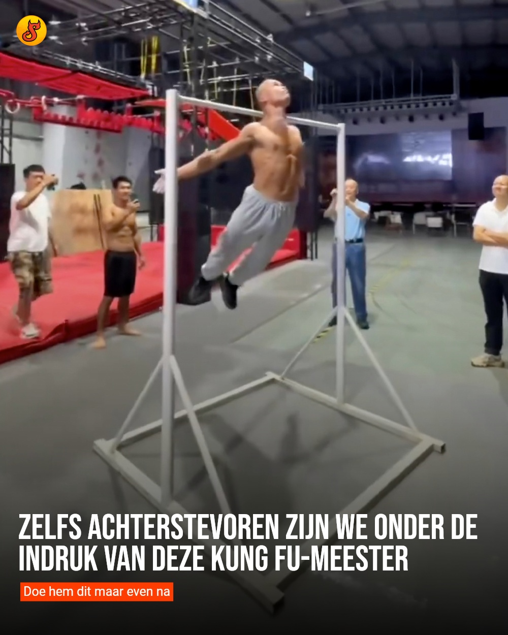 Zelfs achterstevoren zijn we onder de indruk van deze Kung Fu-meester