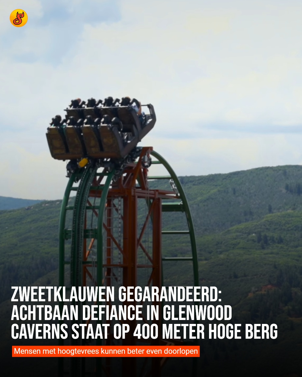 Zweetklauwen gegarandeerd: achtbaan Defiance in Glenwood Caverns staat op 400 meter hoge berg