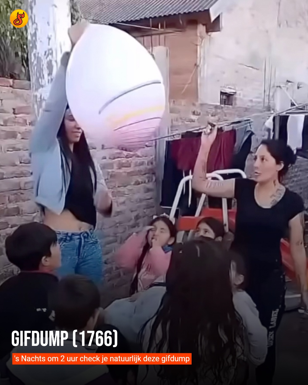 Gifdump (1766)