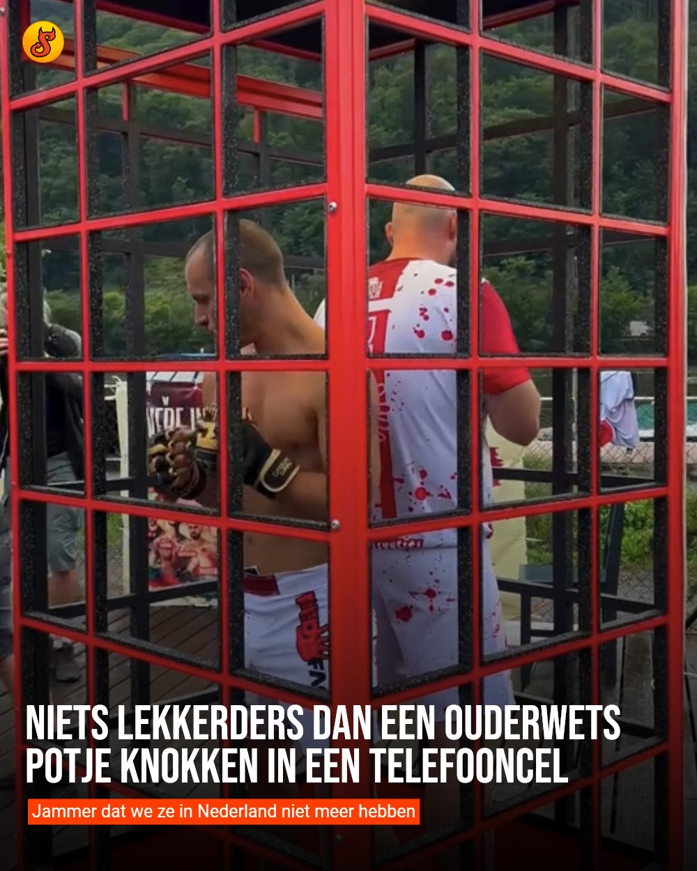 Niets lekkerders dan een ouderwets potje knokken in een telefooncel