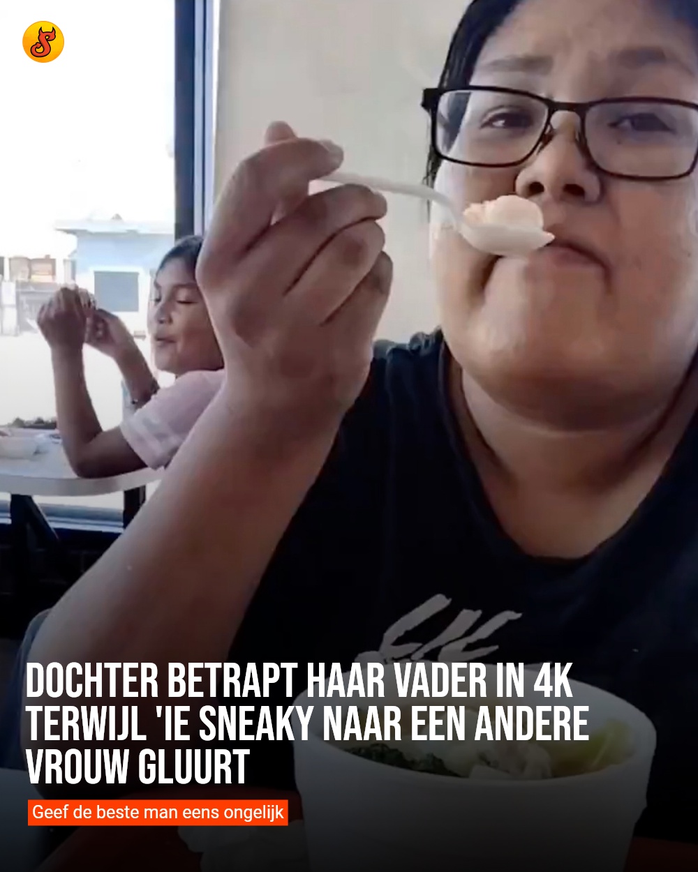 Dochter betrapt haar vader in 4k terwijl 'ie sneaky naar een andere vrouw gluurt