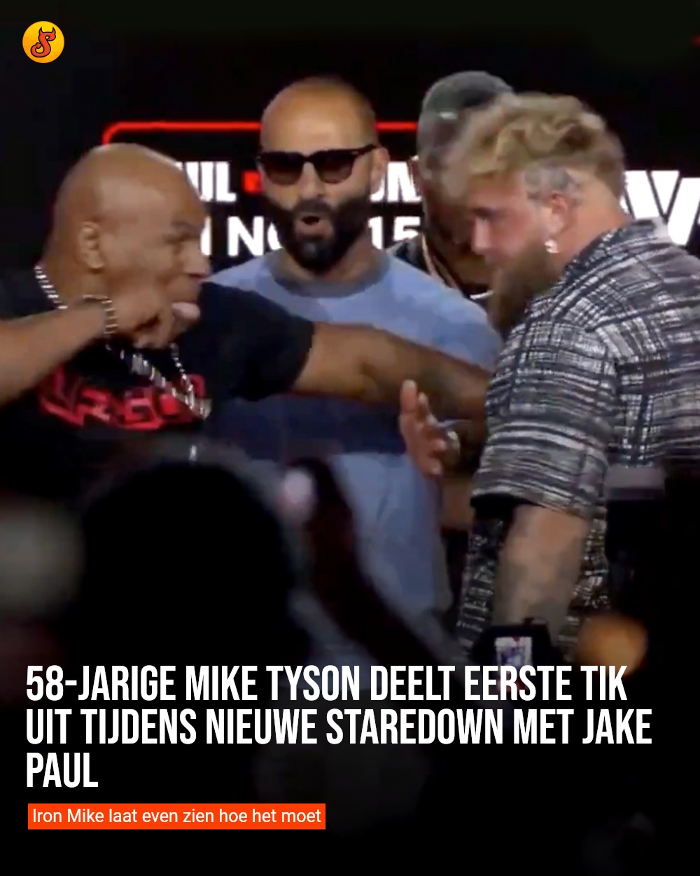 58-jarige Mike Tyson deelt eerste tik uit tijdens nieuwe staredown met Jake Paul