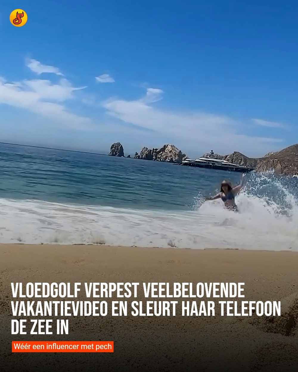 Vloedgolf verpest veelbelovende vakantievideo en sleurt haar telefoon de zee in