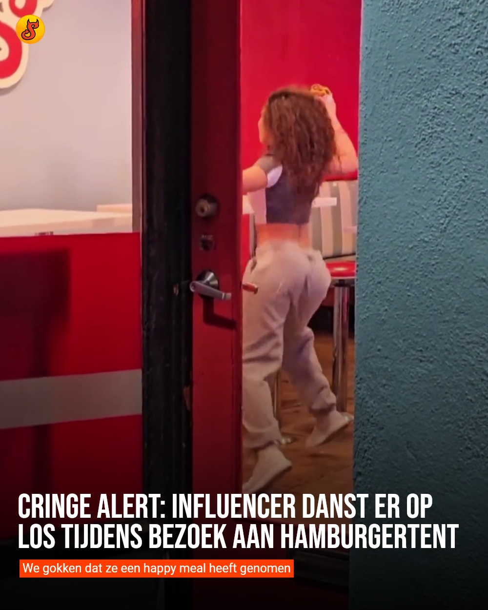 Cringe alert: influencer danst er op los tijdens bezoek aan hamburgertent