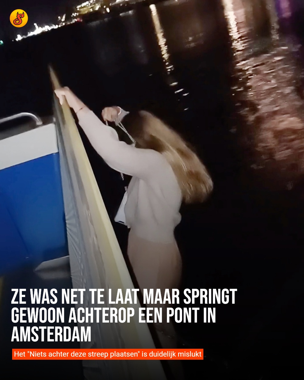 Ze was net te laat maar springt gewoon achterop een pont in Amsterdam