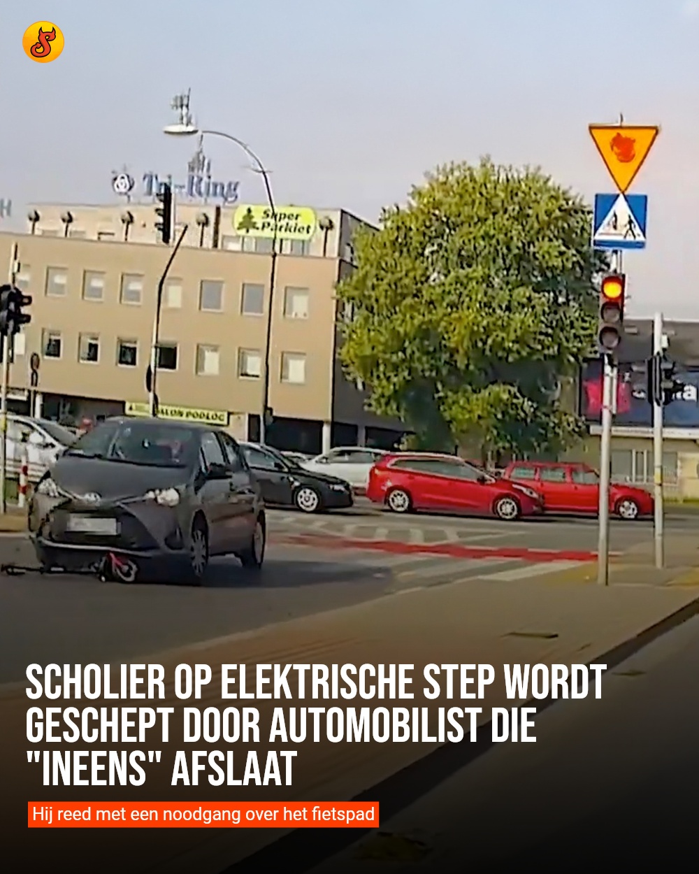 Scholier op elektrische step wordt geschept door automobilist die "ineens" afslaat