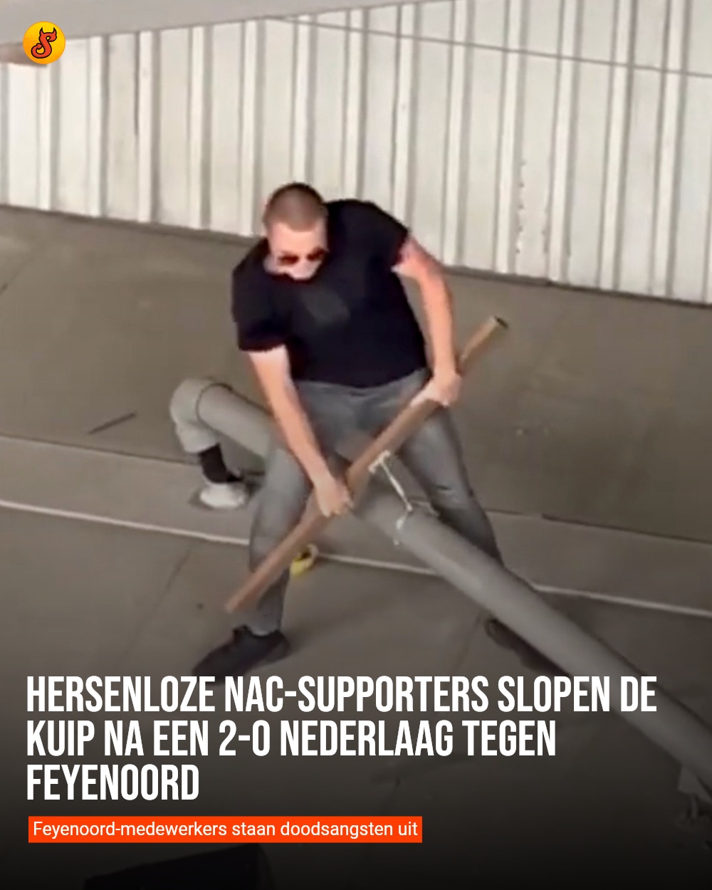 Hersenloze NAC-supporters slopen De Kuip na een 2-0 nederlaag tegen Feyenoord