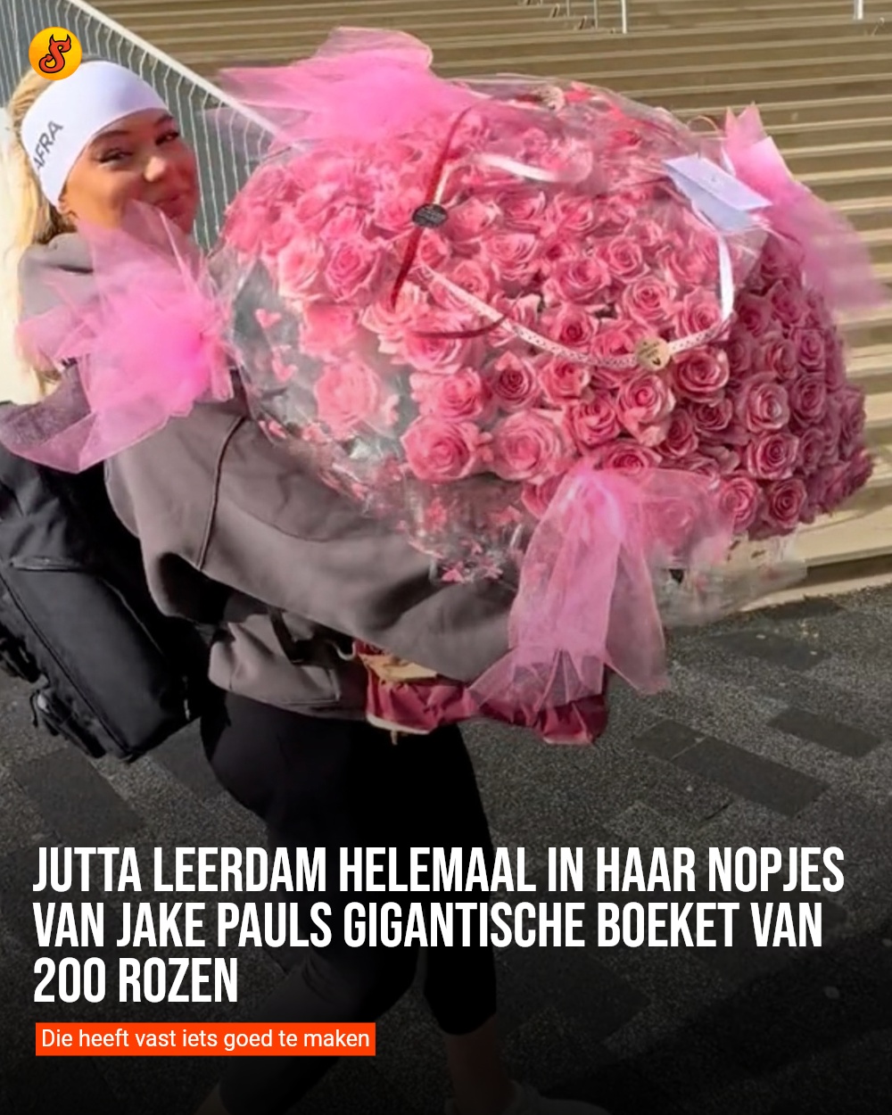 Jutta Leerdam helemaal in haar nopjes van Jake Pauls gigantische boeket van 200 rozen