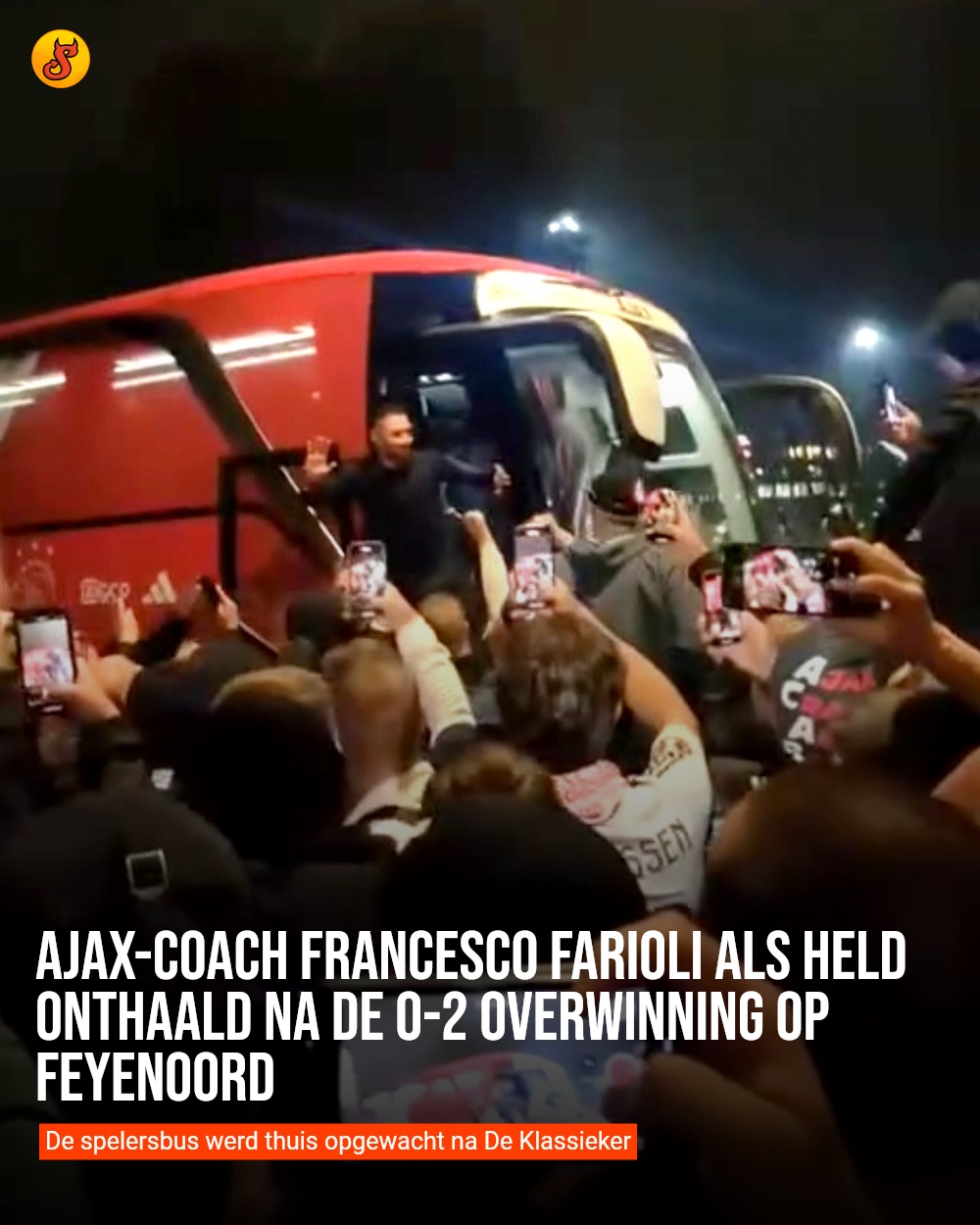 Ajax-coach Francesco Farioli als held onthaald na de 0-2 overwinning op Feyenoord