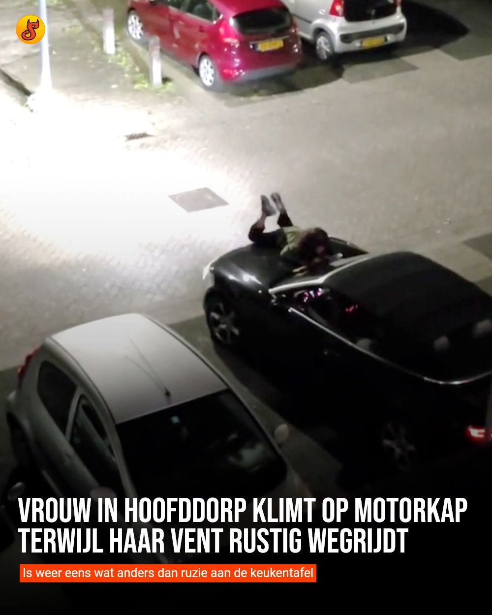 Vrouw in Hoofddorp klimt op motorkap terwijl haar vent rustig wegrijdt