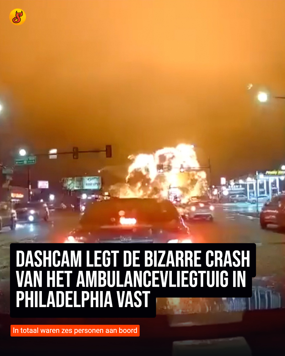 Dashcam legt de bizarre crash van het ambulancevliegtuig in Philadelphia vast
