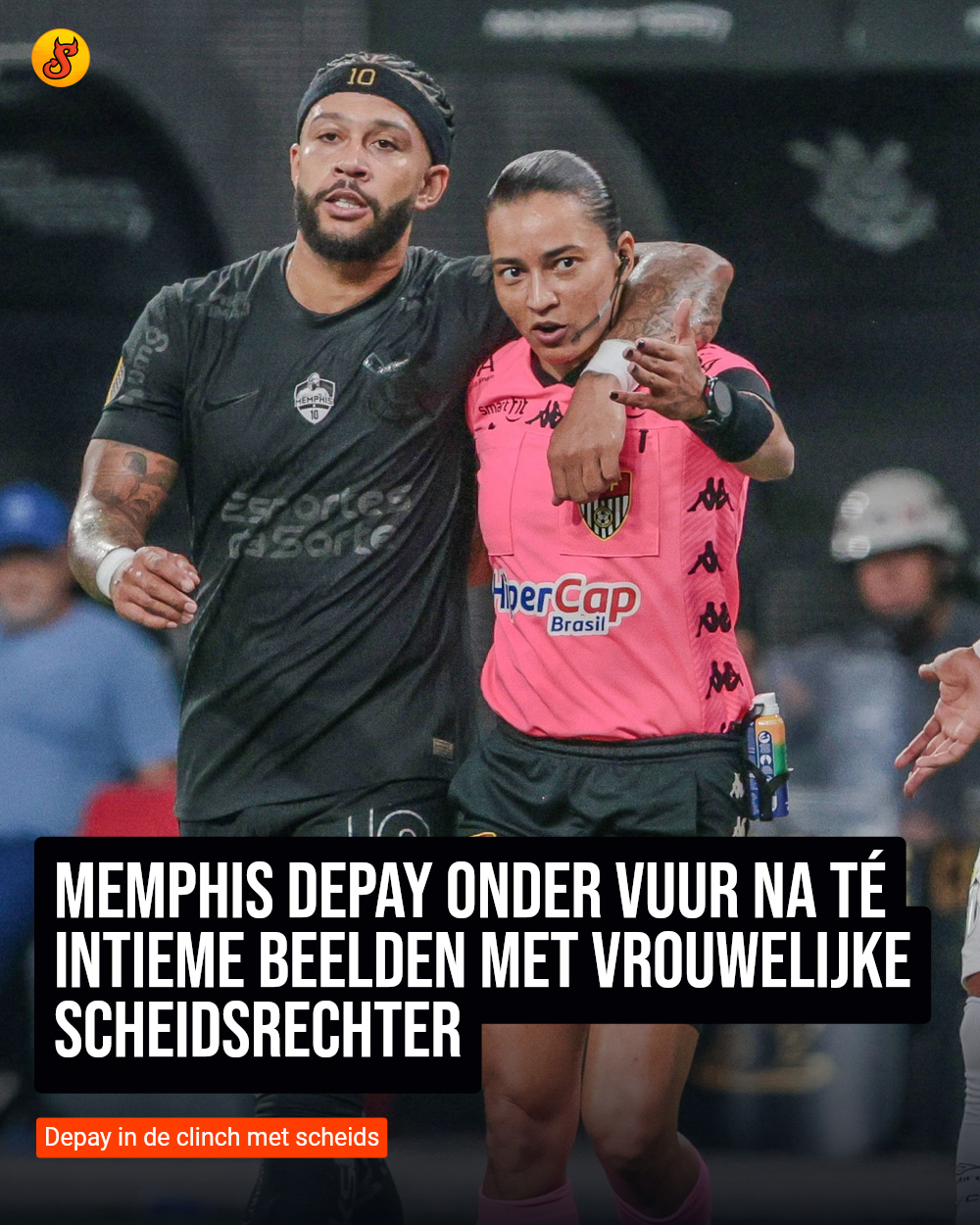 Memphis Depay onder vuur na té intieme beelden met vrouwelijke scheidsrechter
