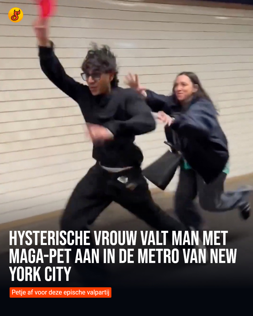 Hysterische vrouw valt man met MAGA-pet aan in de metro van New York City