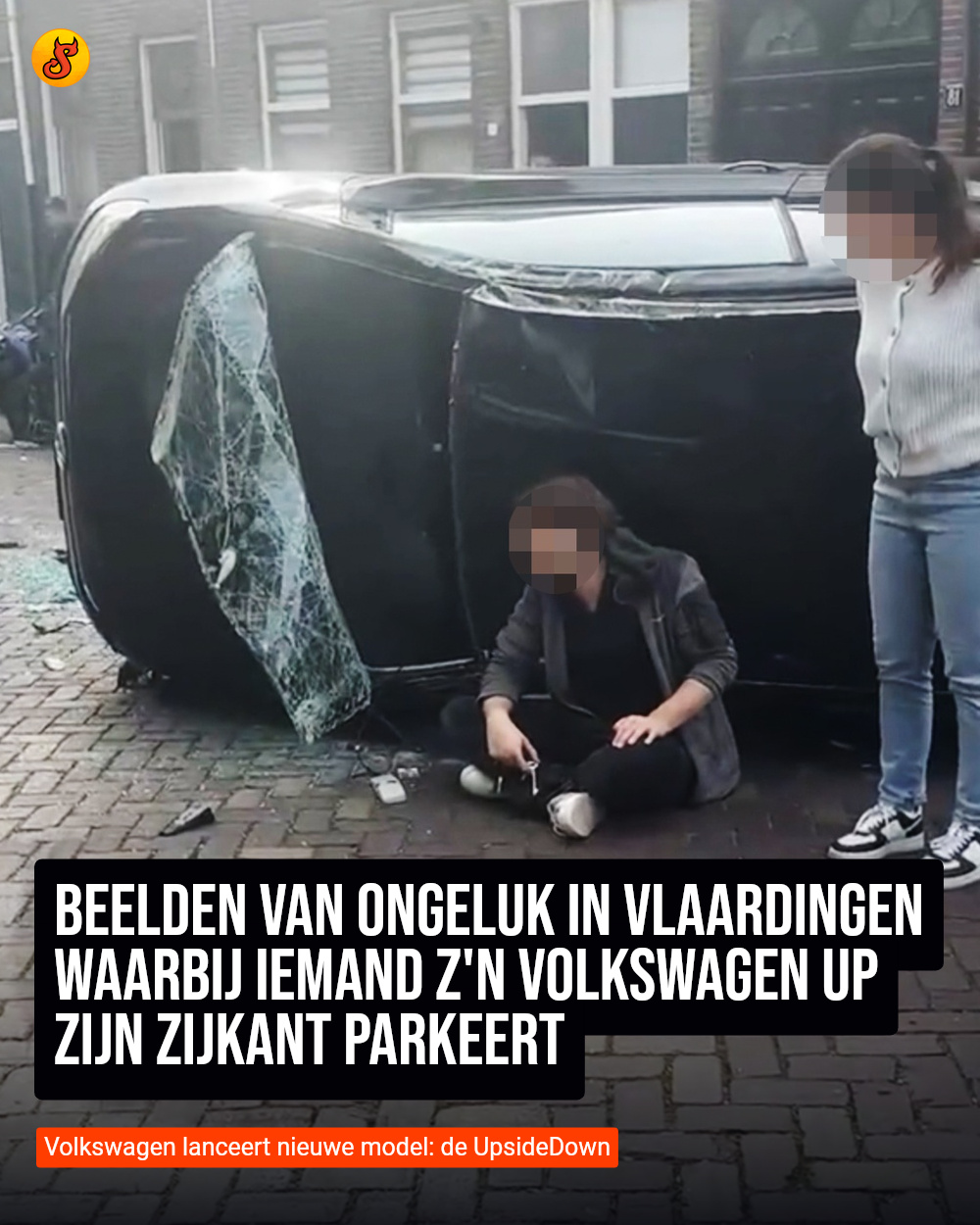 Beelden van ongeluk in Vlaardingen waarbij iemand z'n Volkswagen UP zijn zijkant parkeert