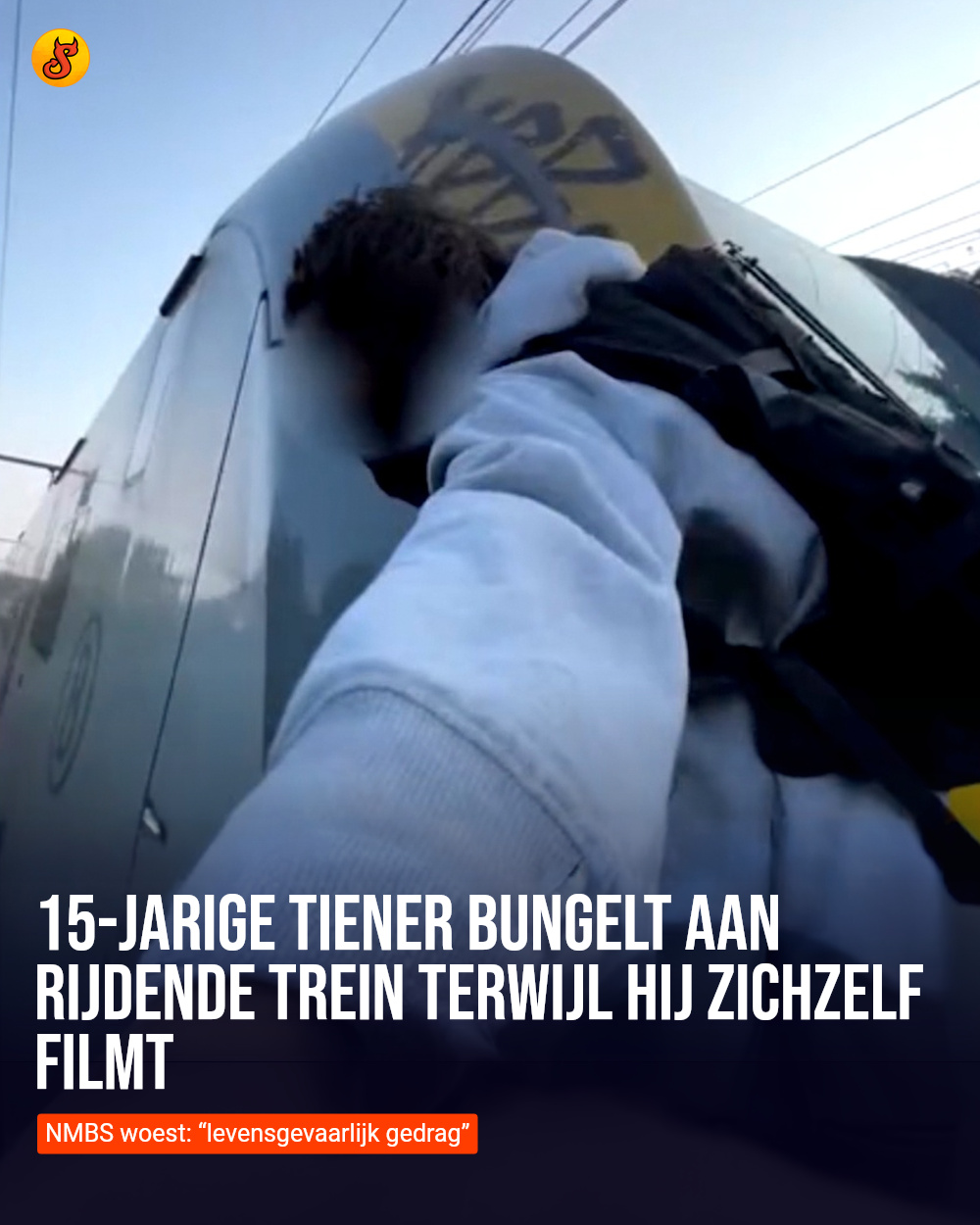 15-jarige tiener bungelt aan rijdende trein terwijl hij zichzelf filmt