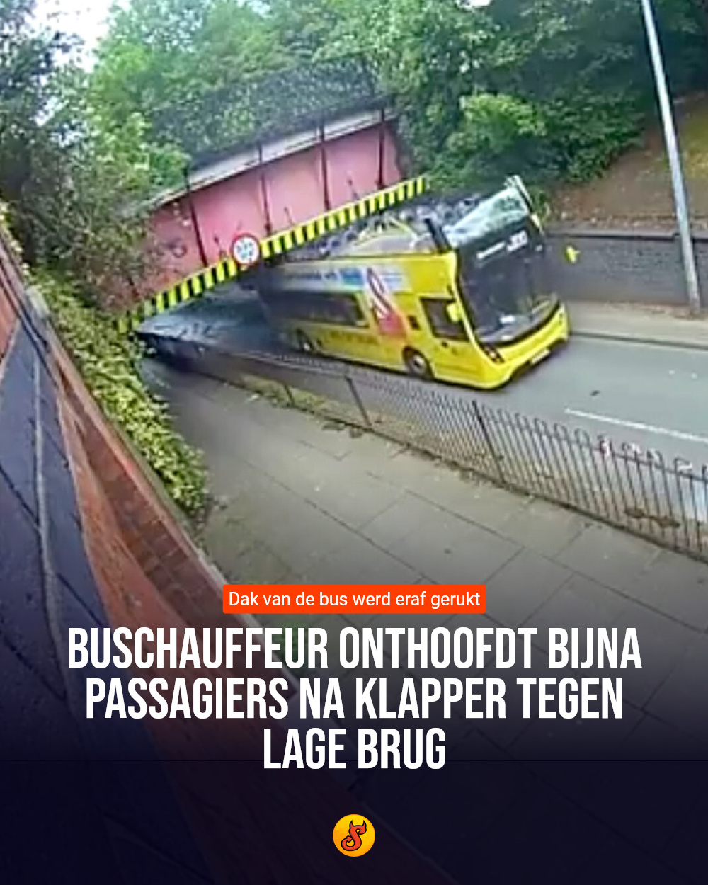Buschauffeur onthoofdt bijna passagiers na klapper tegen lage brug