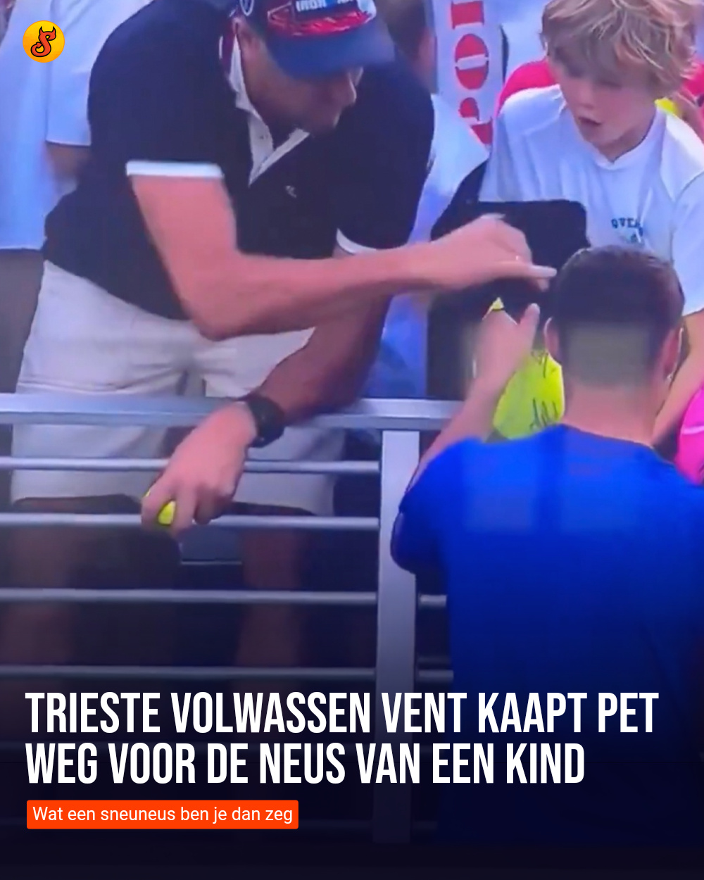 Trieste volwassen vent kaapt pet weg voor de neus van een kind