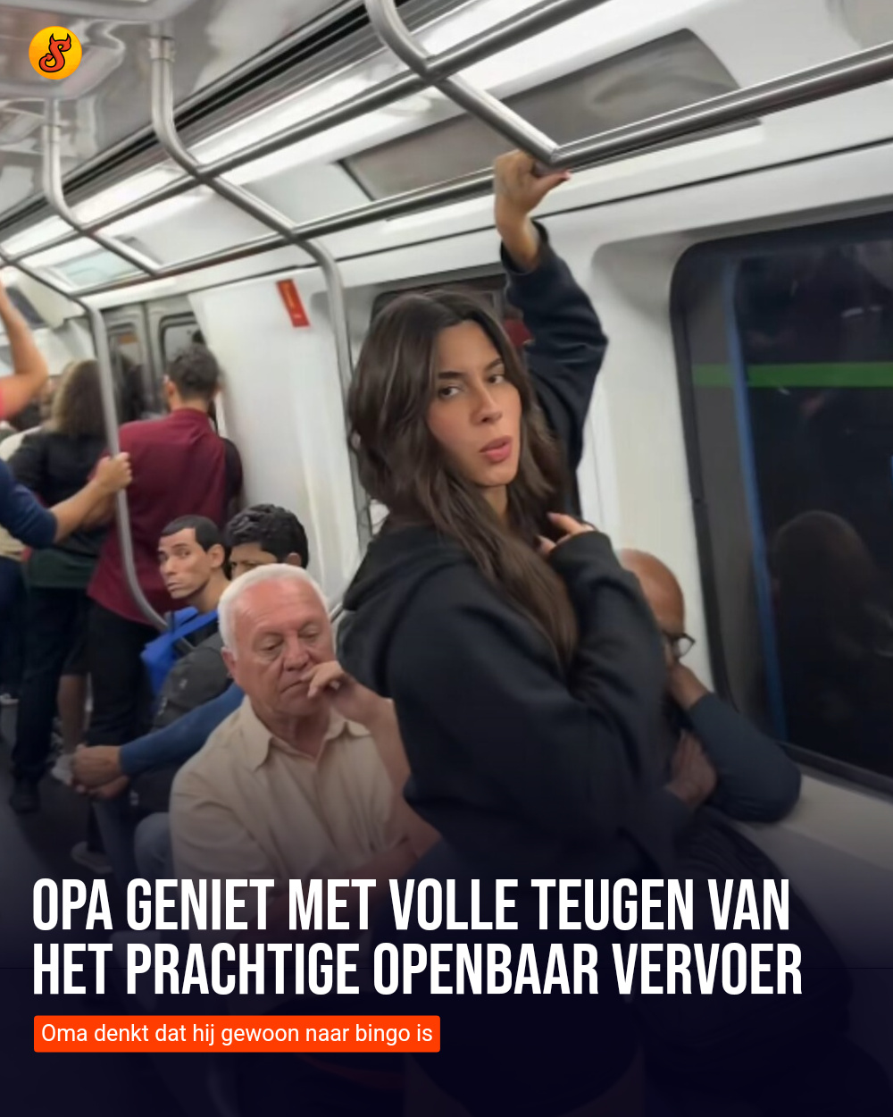 Opa geniet met volle teugen van het prachtige openbaar vervoer