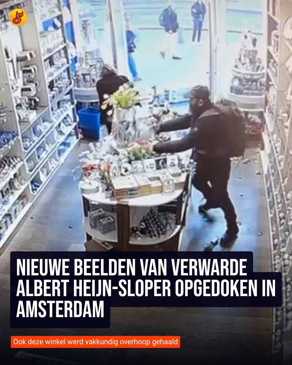 Nieuwe beelden van verwarde Albert Heijn-sloper opgedoken in Amsterdam
