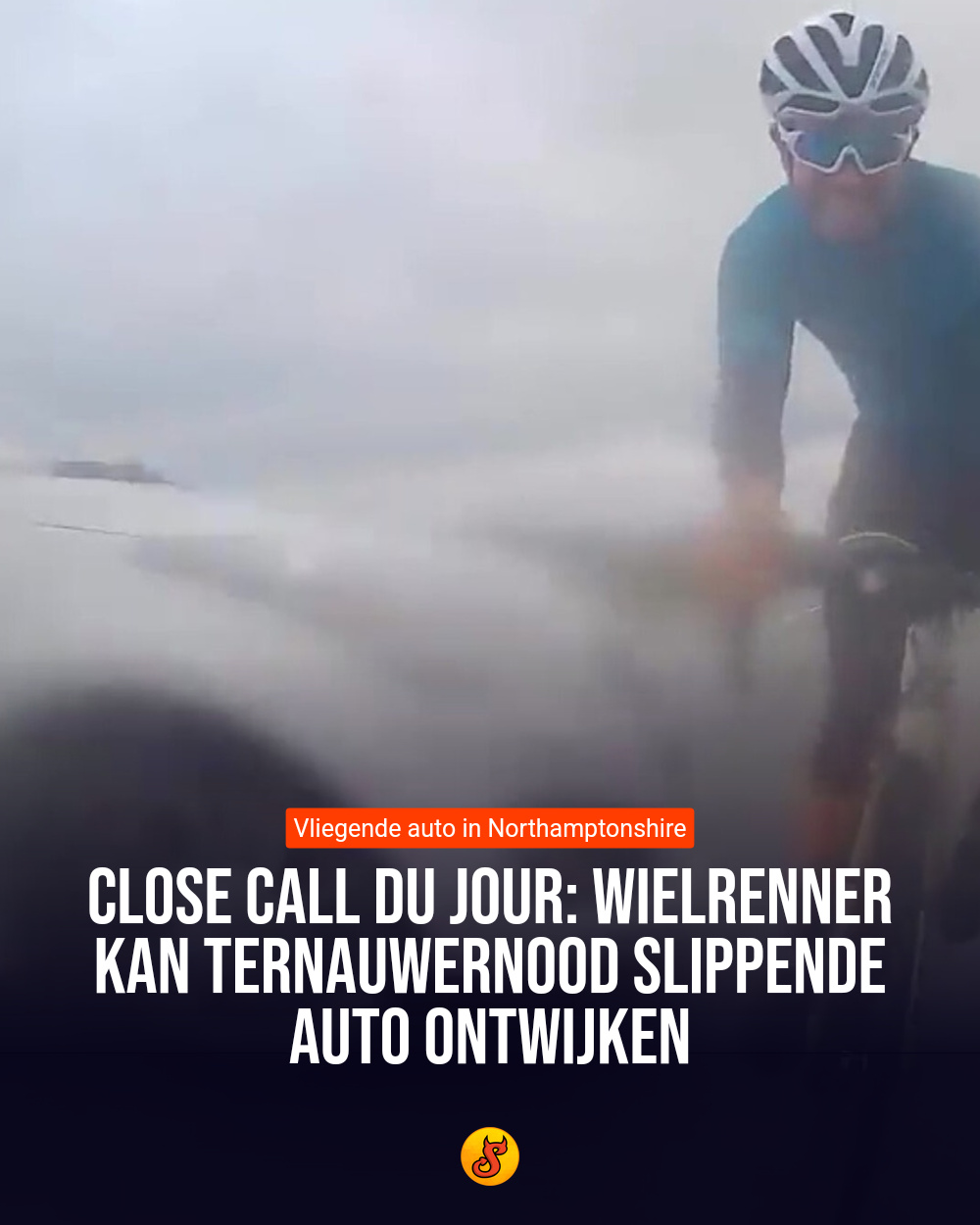 Close call du jour: Wielrenner kan ternauwernood slippende auto ontwijken