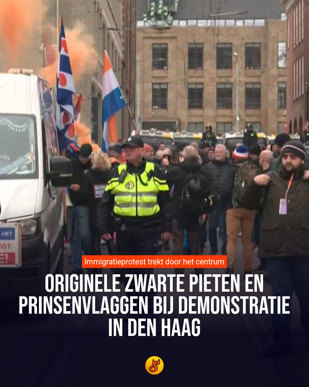 Originele Zwarte Pieten en Prinsenvlaggen bij demonstratie in Den Haag