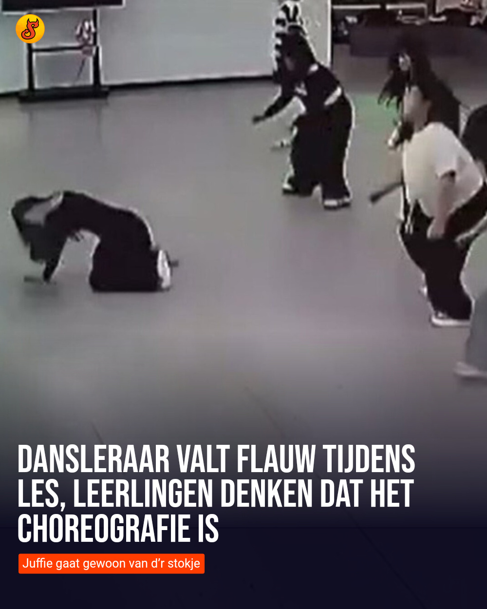 Dansleraar valt flauw tijdens les, leerlingen denken dat het choreografie is