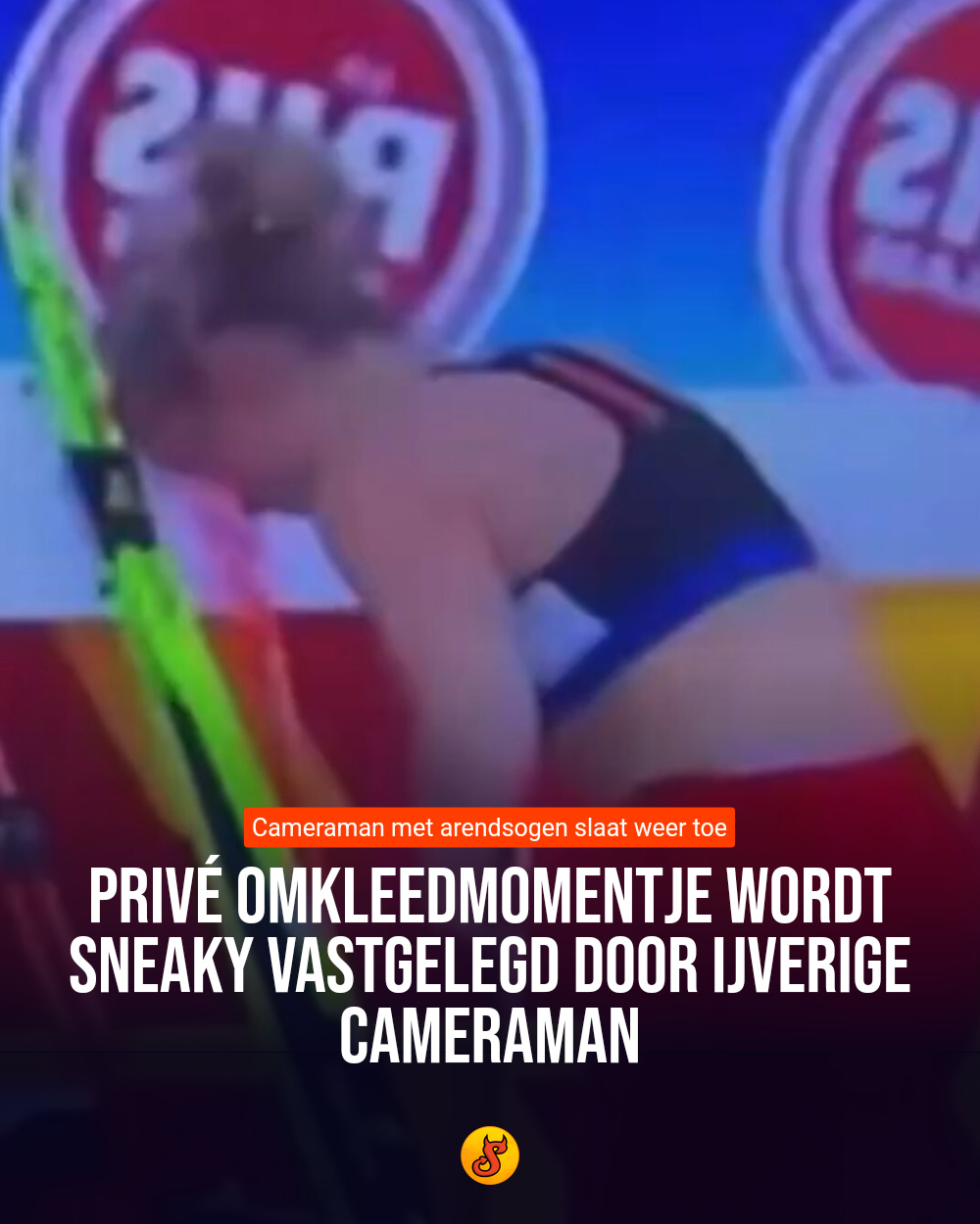 Privé omkleedmomentje wordt sneaky vastgelegd door ijverige cameraman