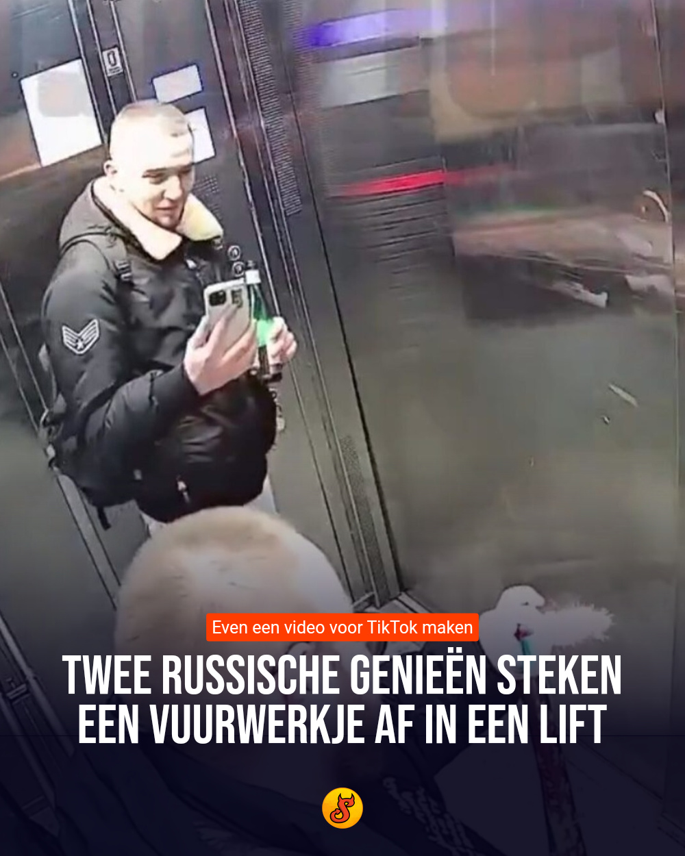 Twee Russische genieën steken een vuurwerkje af in een lift