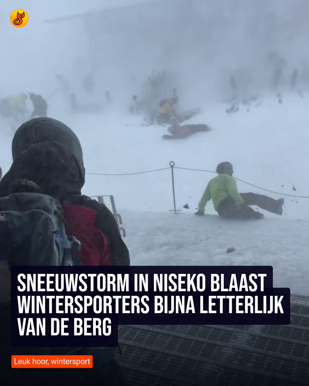 Sneeuwstorm in Niseko blaast wintersporters bijna letterlijk van de berg
