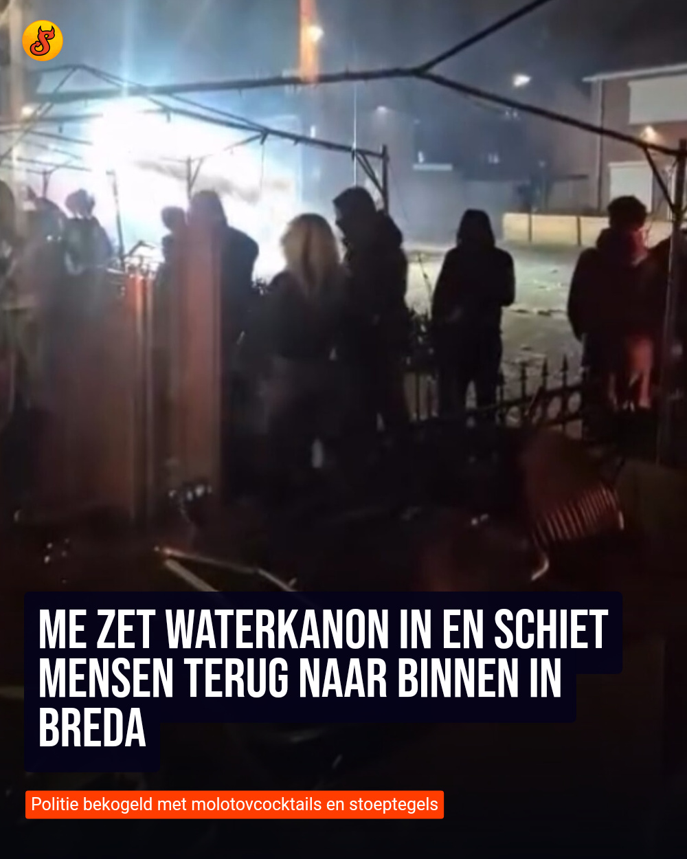 ME zet waterkanon in en schiet mensen terug naar binnen in Breda