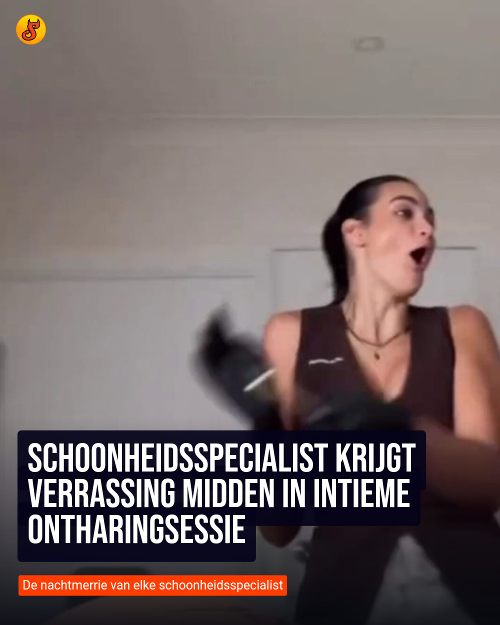 Schoonheidsspecialist krijgt verrassing midden in intieme ontharingsessie