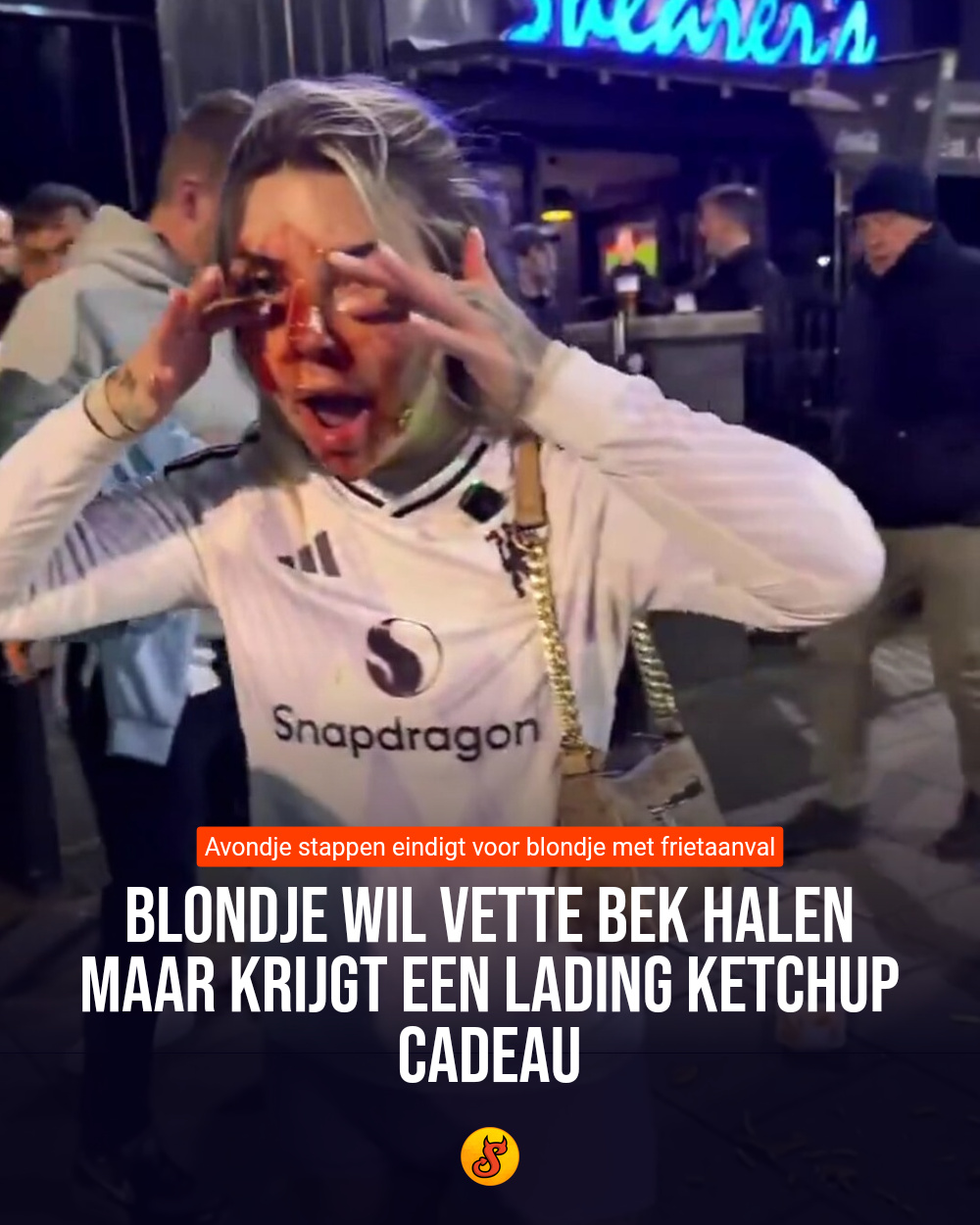 Blondje wil vette bek halen maar krijgt een lading ketchup cadeau