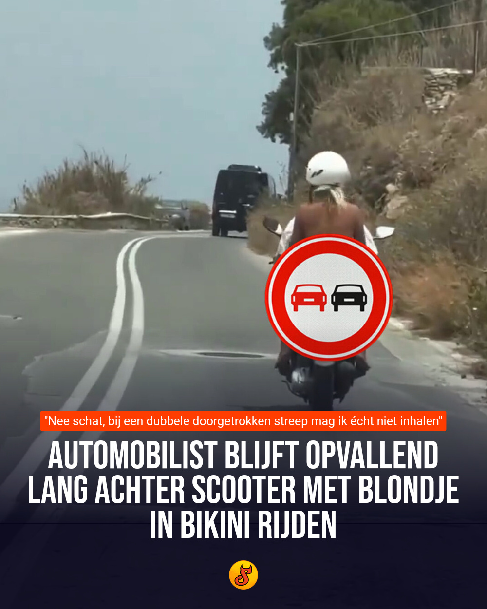 Automobilist blijft opvallend lang achter scooter met blondje in bikini rijden