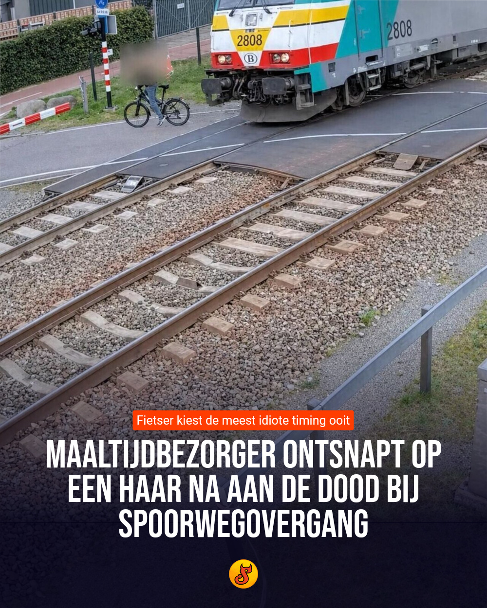 Maaltijdbezorger ontsnapt OP EEN HAAR NA aan de dood bij spoorwegovergang