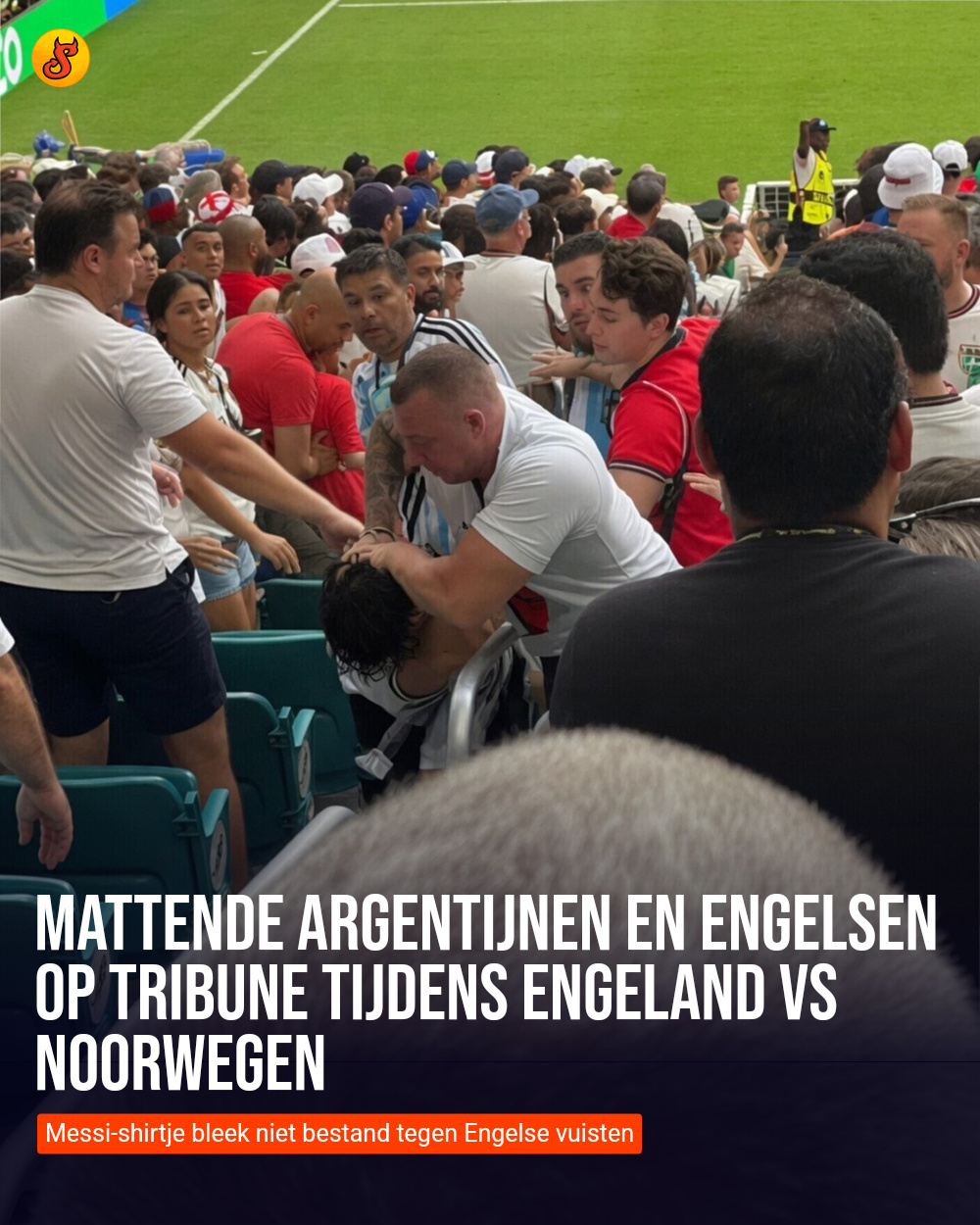 Mattende Argentijnen en Engelsen op tribune tijdens Engeland vs Noorwegen