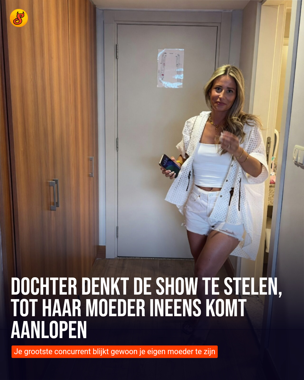 Dochter denkt de show te stelen, tot haar moeder ineens komt aanlopen
