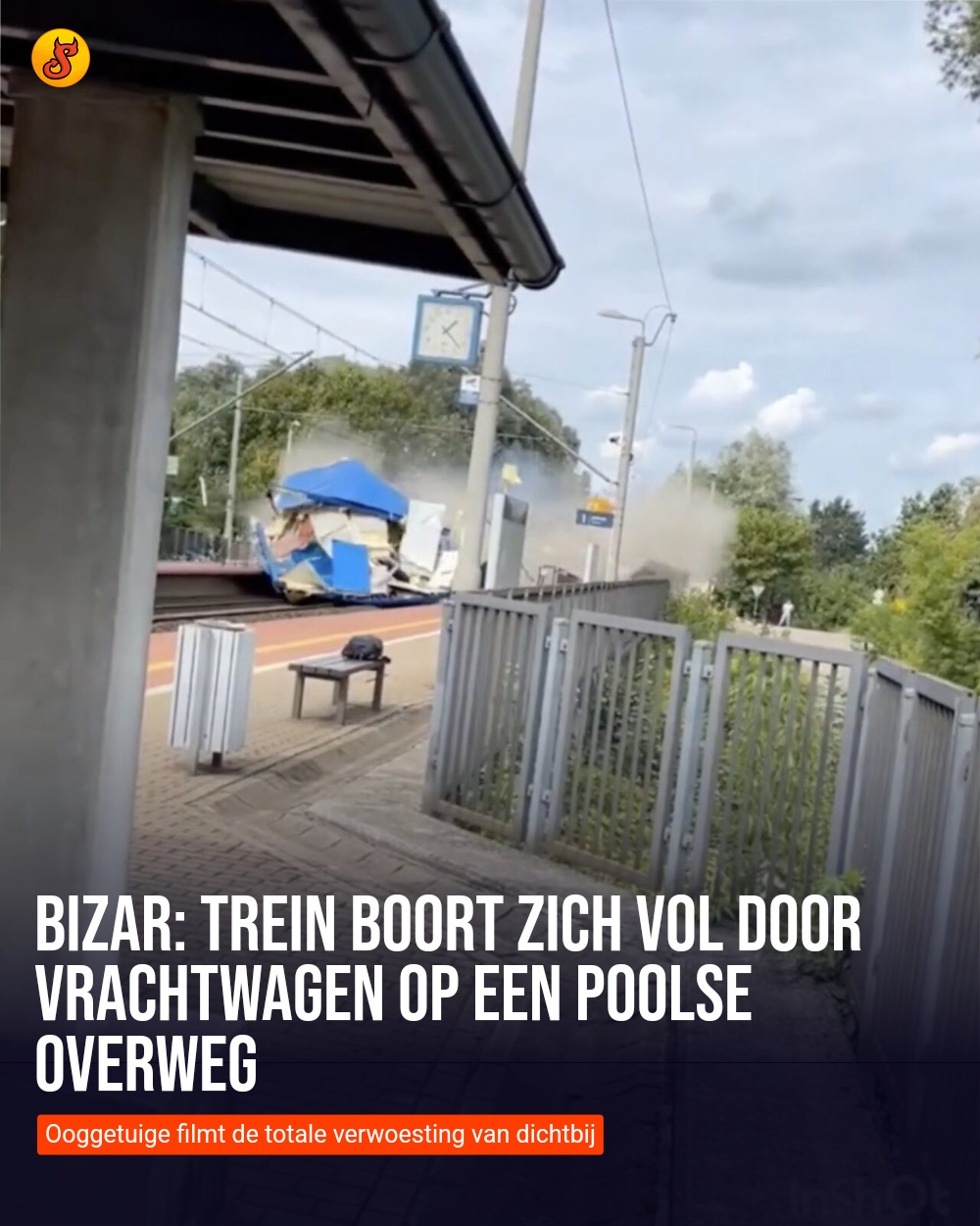 BIZAR: Trein boort zich vol door vrachtwagen op een Poolse overweg