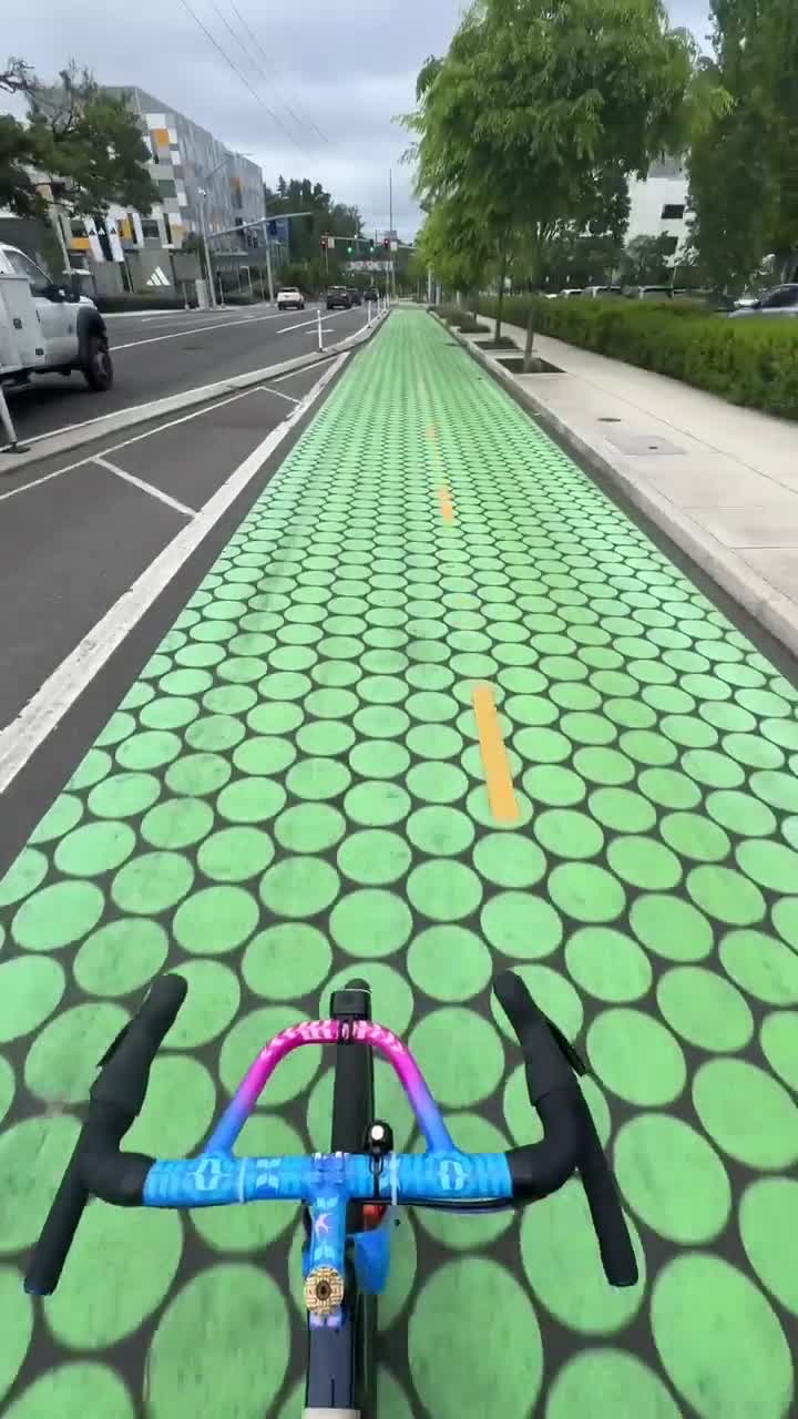 Nooit op dit fietspad rijden als je drugs op hebt