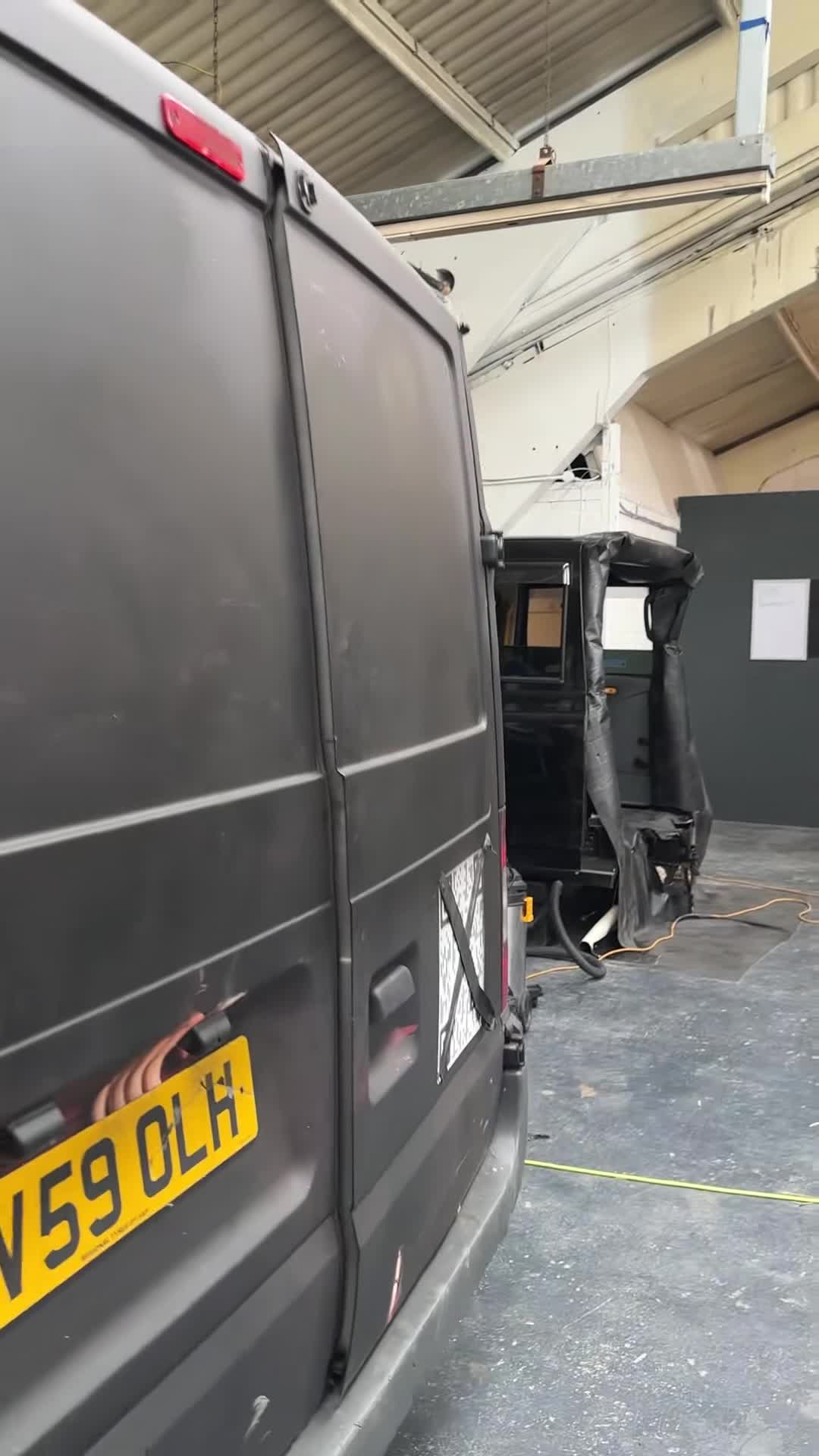 Bonnie Blue laat het busje schudden