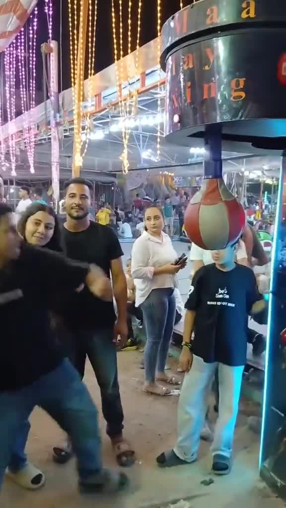 Koter wordt gebruikt als boksbal