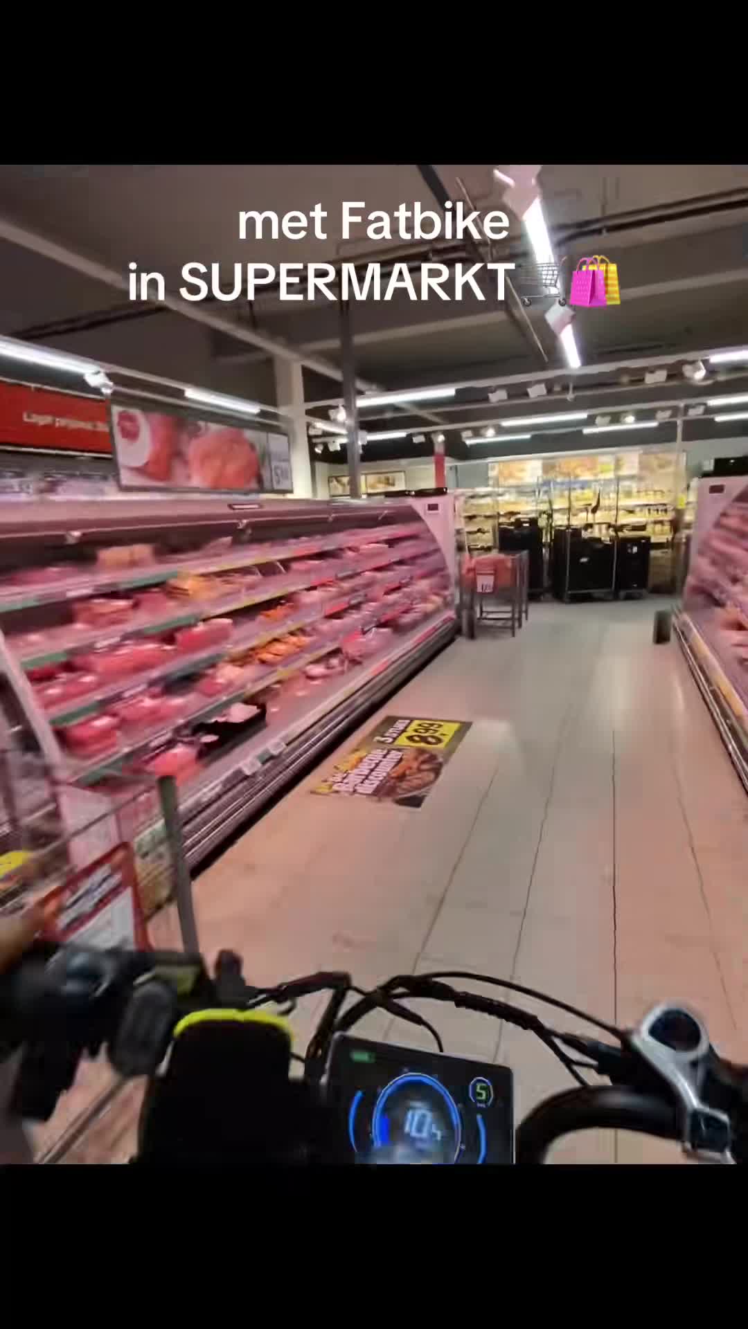 Met je fatbike door een supermarkt crossen