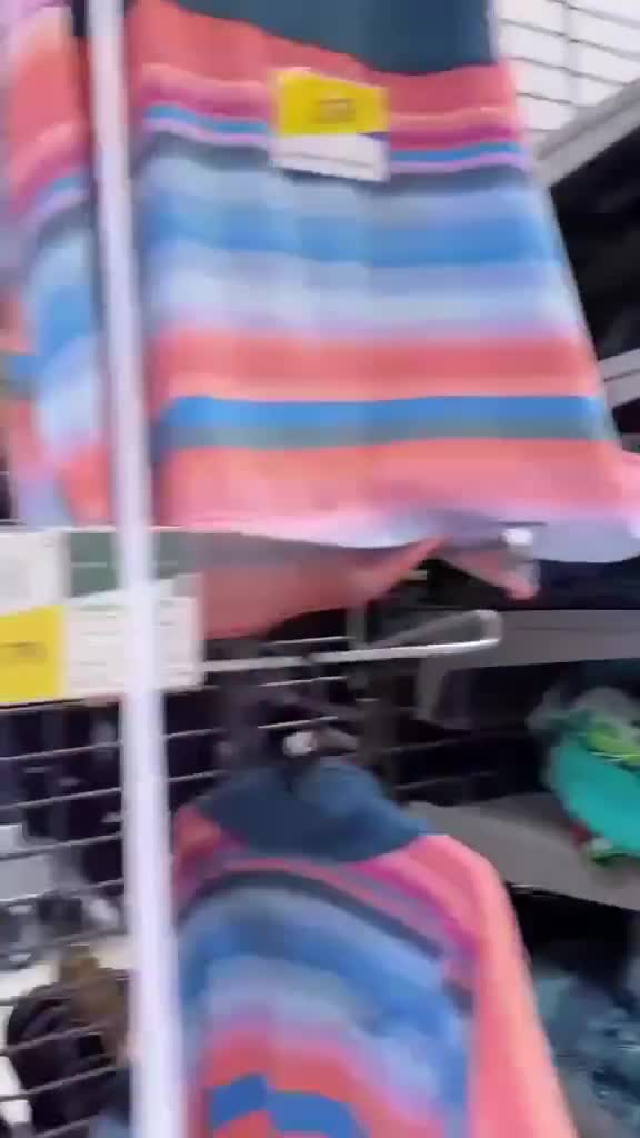 Mag niet meer bij Decathlon binnen komen...