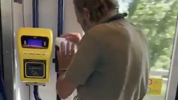 Jezelf ontsmetten staat soms gelijk aan een verfrissende douche nemen