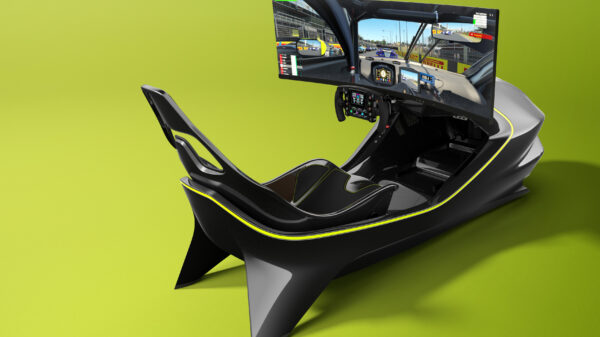 De Aston Martin AMR-C01 racesimulator mag direct op je verlanglijstje