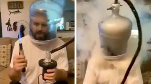 Voor 'Aquariumman' is een normale waterpijp niet sterk genoeg meer